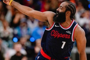 快船117-109黄蜂！哈登看清现实，小卡表态成关键，一人早该重用